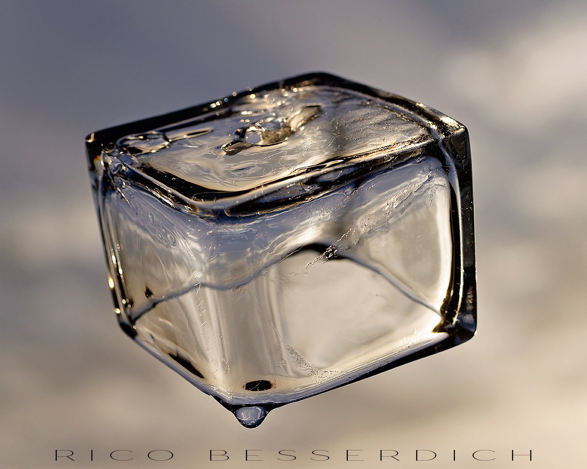 Cube by Rico Besserdich. All rights reserved.