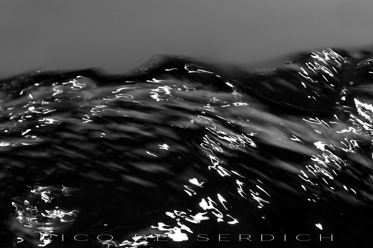 The Wave by Rico Besserdich. All rights reserved.